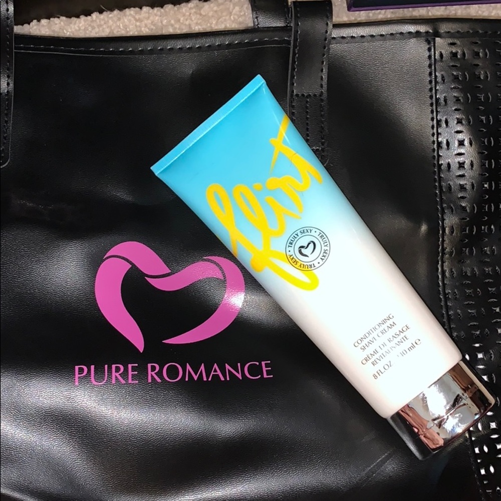 Pure Romance Coochy